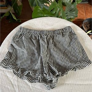 Pacsun ruffle shorts